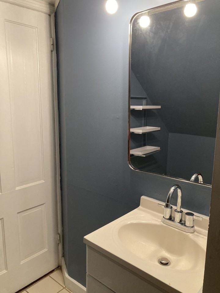 8 West St #2 - Photo 3 of 16