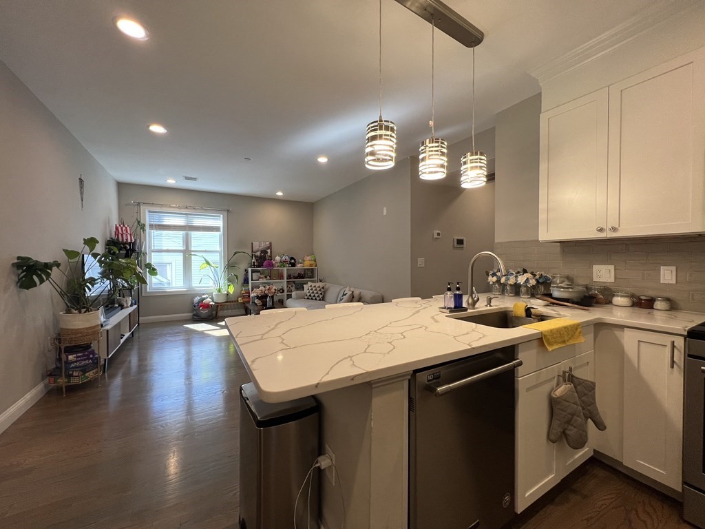 966 Hyde Park Ave #201 - Photo 2 of 14