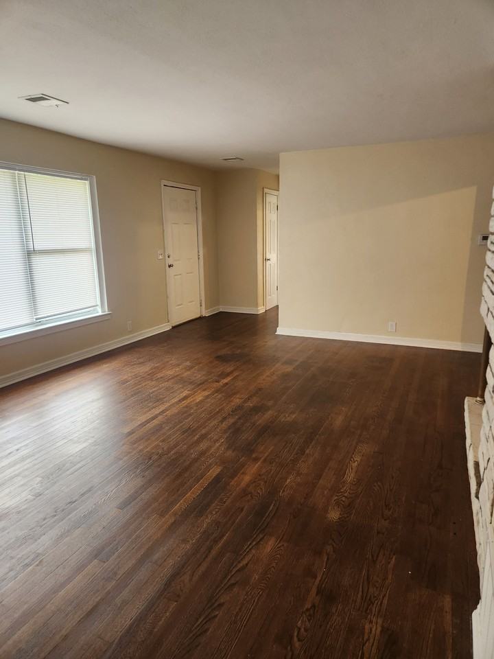 3207 W La Rua St #NA - Photo 2 of 7