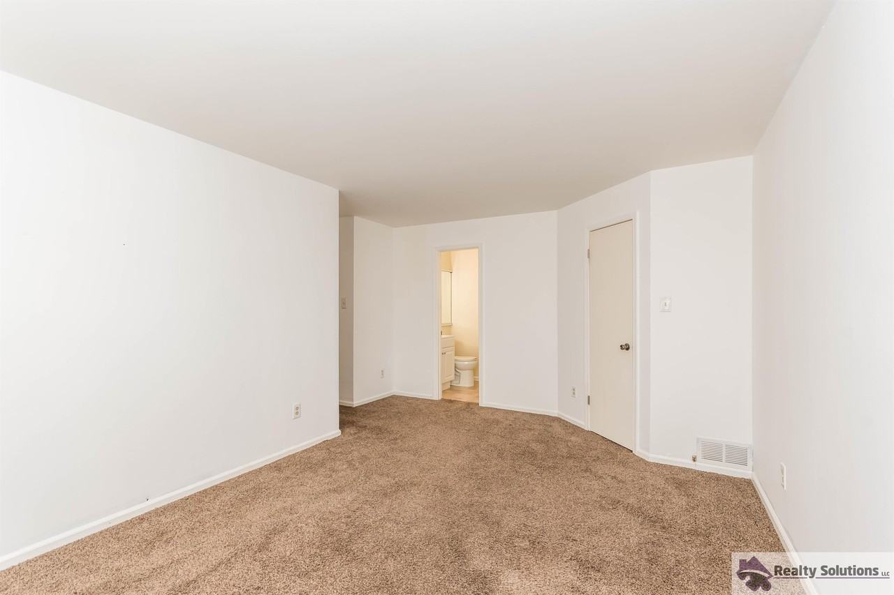 514 Cascade Ct #1 - Photo 7 of 30