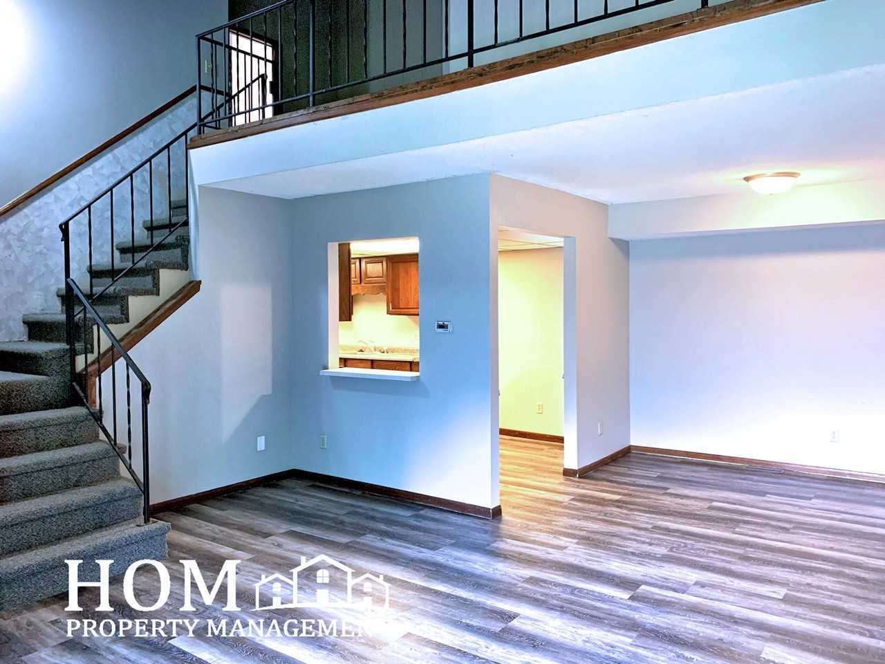 25 Camelot Ln #1 - Photo 2 of 24