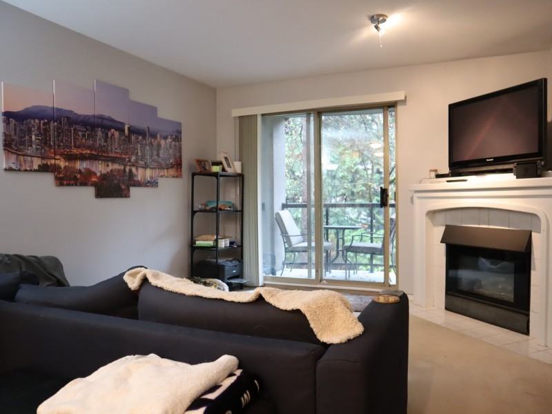 2615 Jane St - Photo 2 of 19