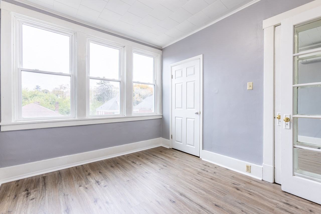 1226 Mcneilly Ave #1226-3 - Photo 3 of 8