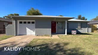 2813 Sw 62nd St #1 - Photo 1 of 1