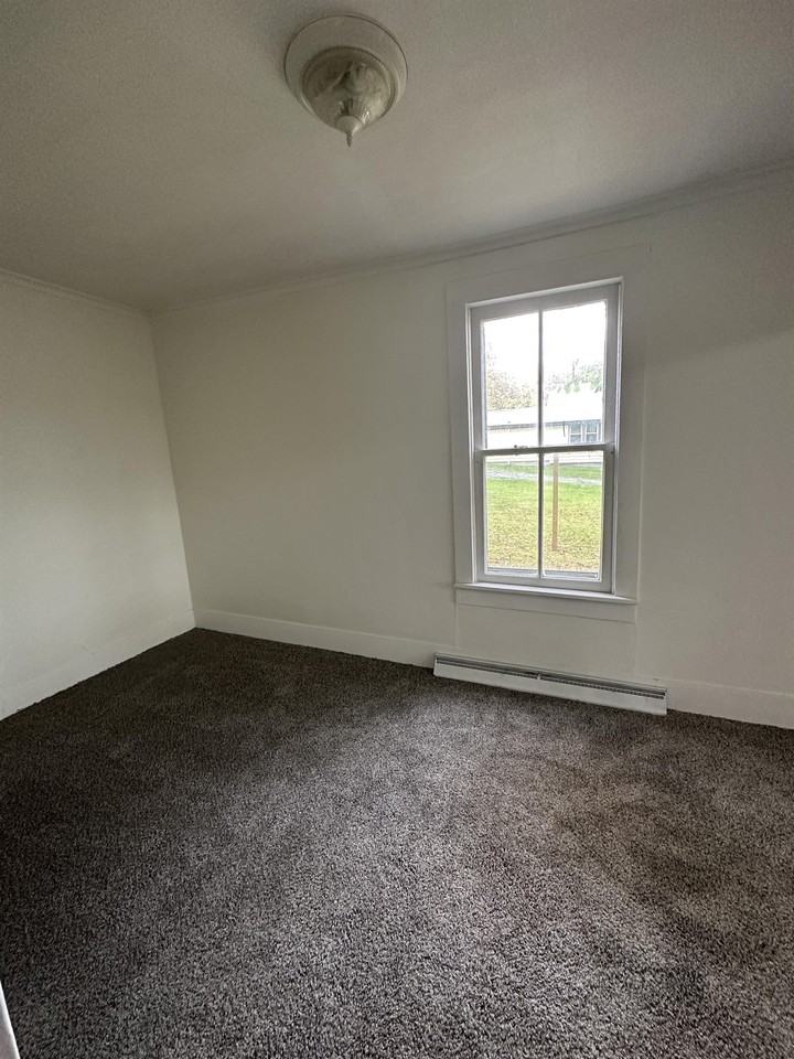 46 Peterson St #1 - Photo 3 of 8