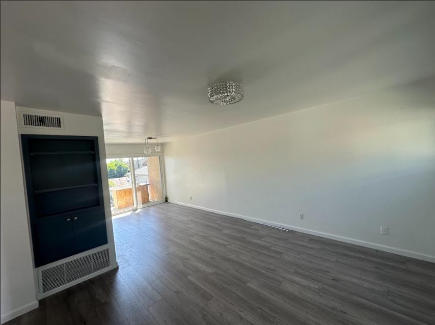 915 N Stoneman Ave - Photo 4 of 15