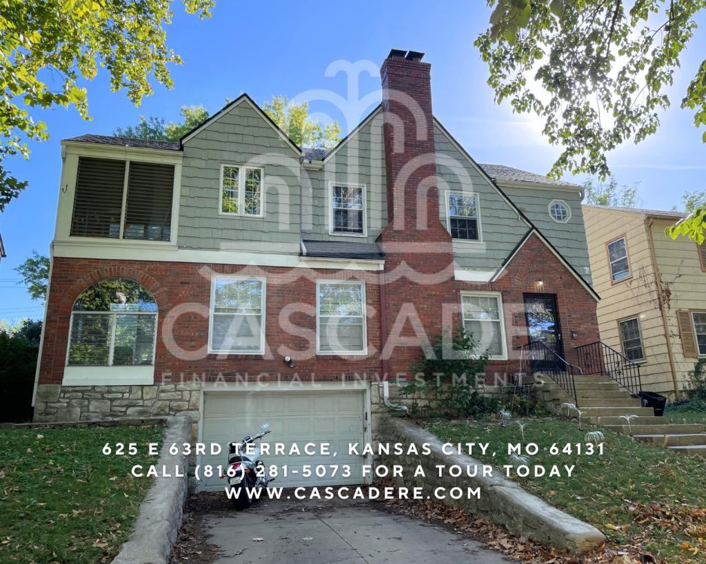 625 E 63rd Ter - Photo 2 of 8