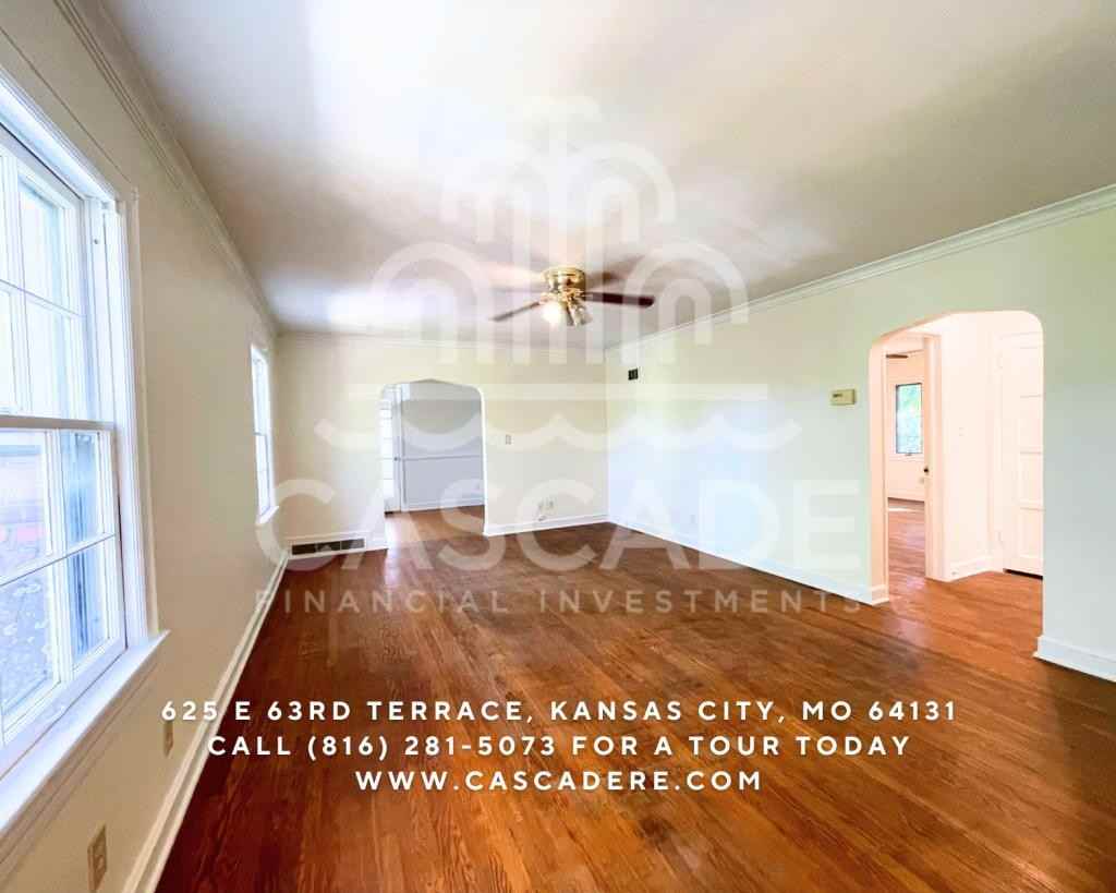 625 E 63rd Ter - Photo 3 of 8