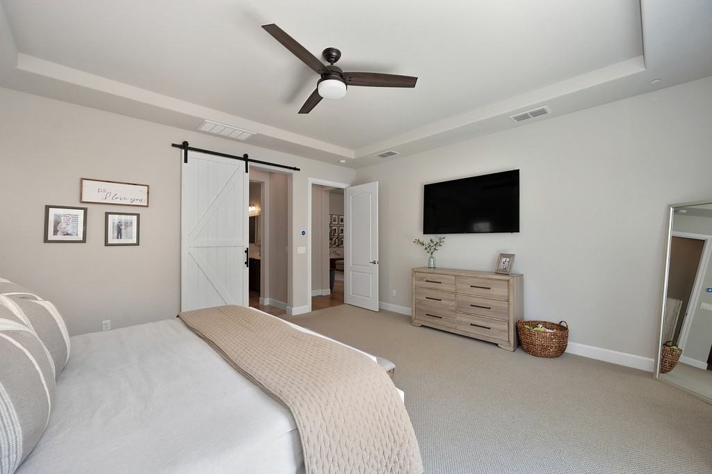 930 Candlewood Dr #NA - Photo 3 of 19