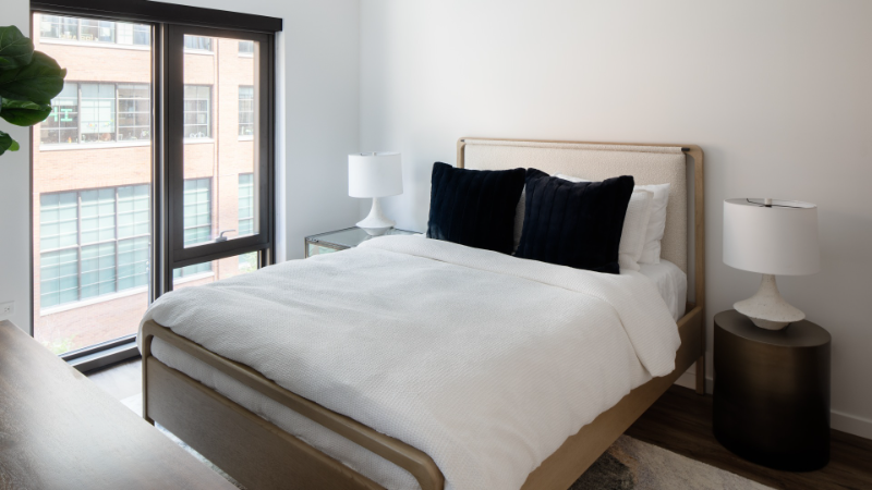 172 N Aberdeen St - Photo 4 of 21