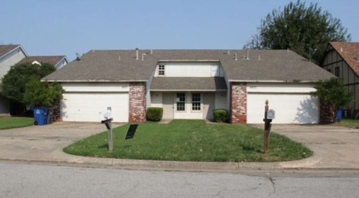 6931 S 78th E Ave - Photo 2 of 7