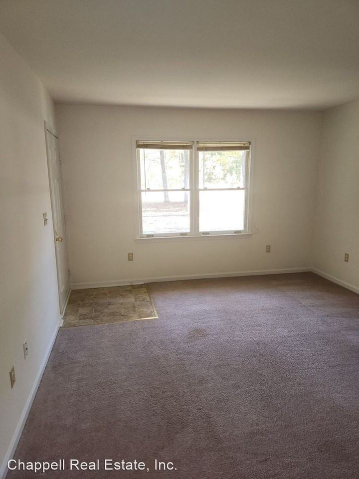 6307 Bull Hill Rd - Photo 3 of 22