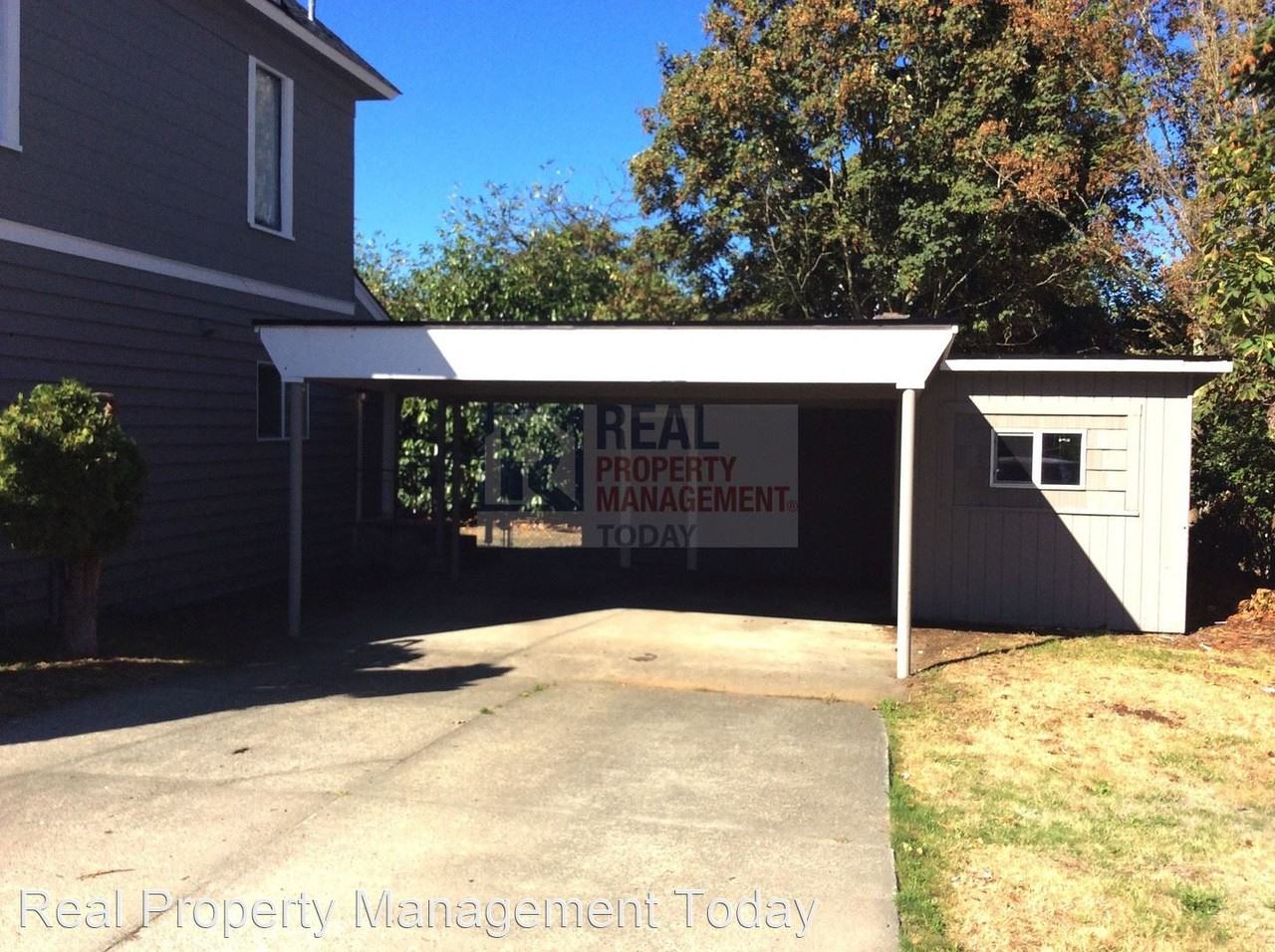 509 118th St S Tacoma - Photo 2 of 12