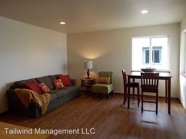 2075/2077 Lake Hills Drive - Photo 2 of 6