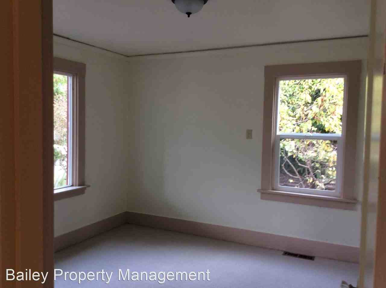 304 Grant St - Photo 3 of 8