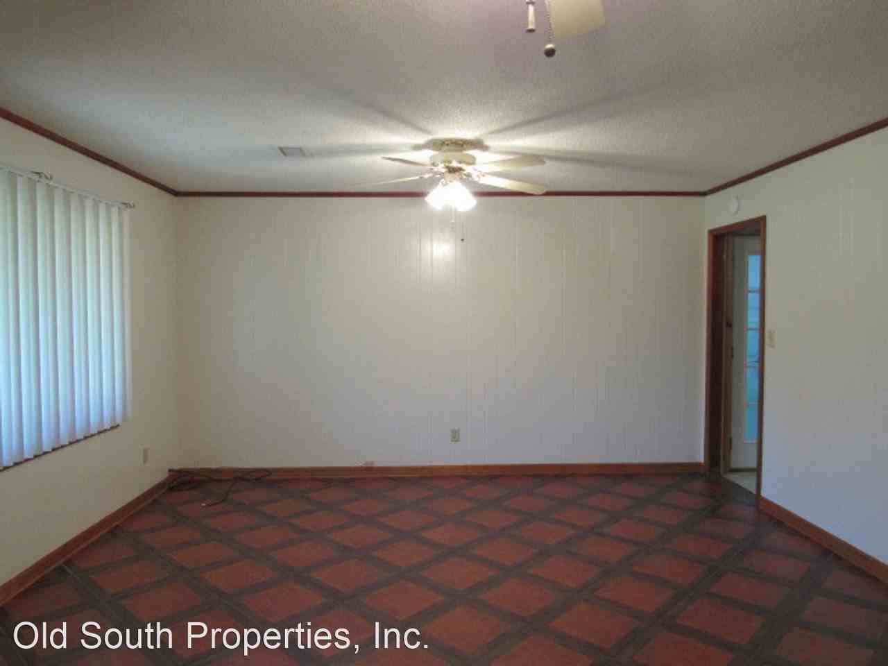 6112 Highway 95a N - Photo 2 of 12