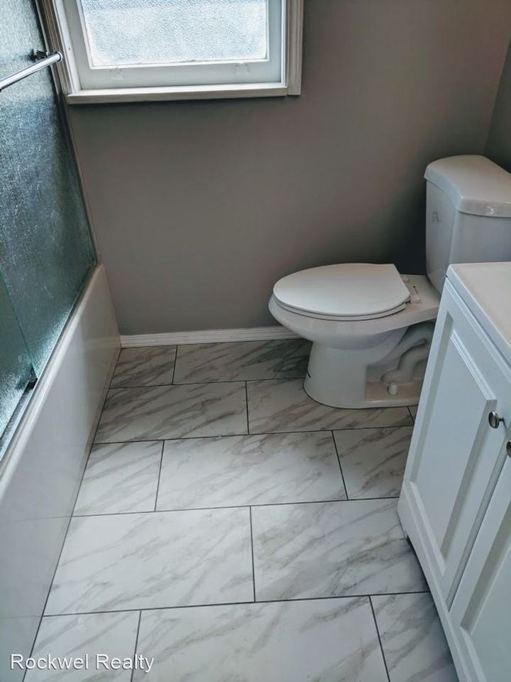 1124 Morningside Ave 2nd Fl - Photo 3 of 34