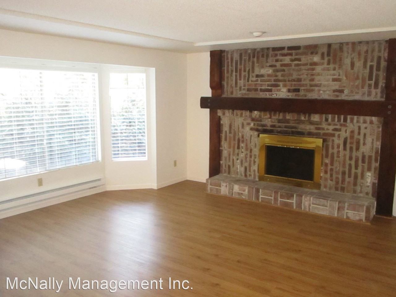 8005 40th St NW - Photo 3 of 23