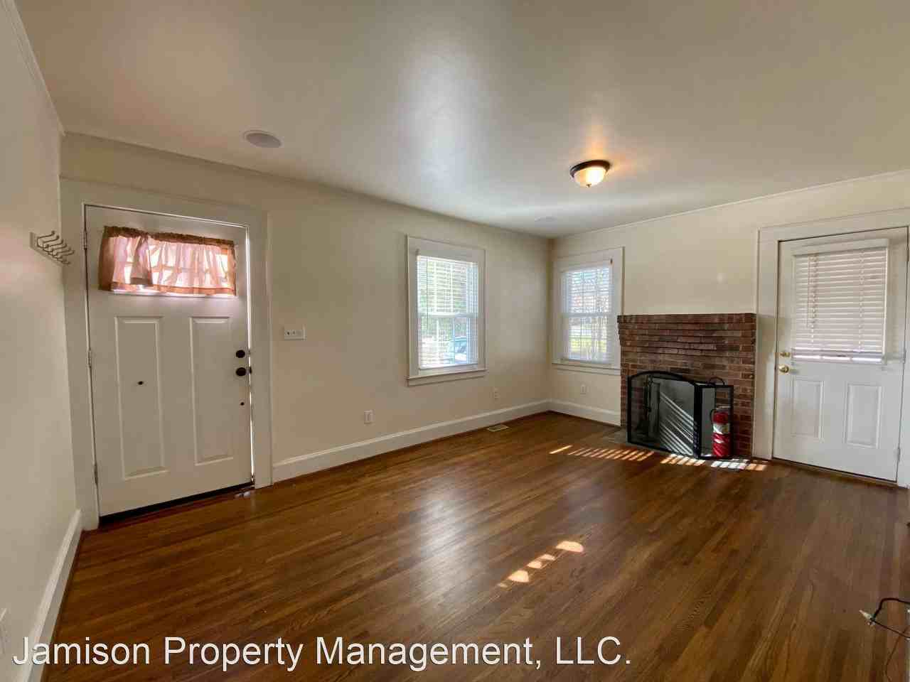 3000 Dogwood Ave - Photo 2 of 15