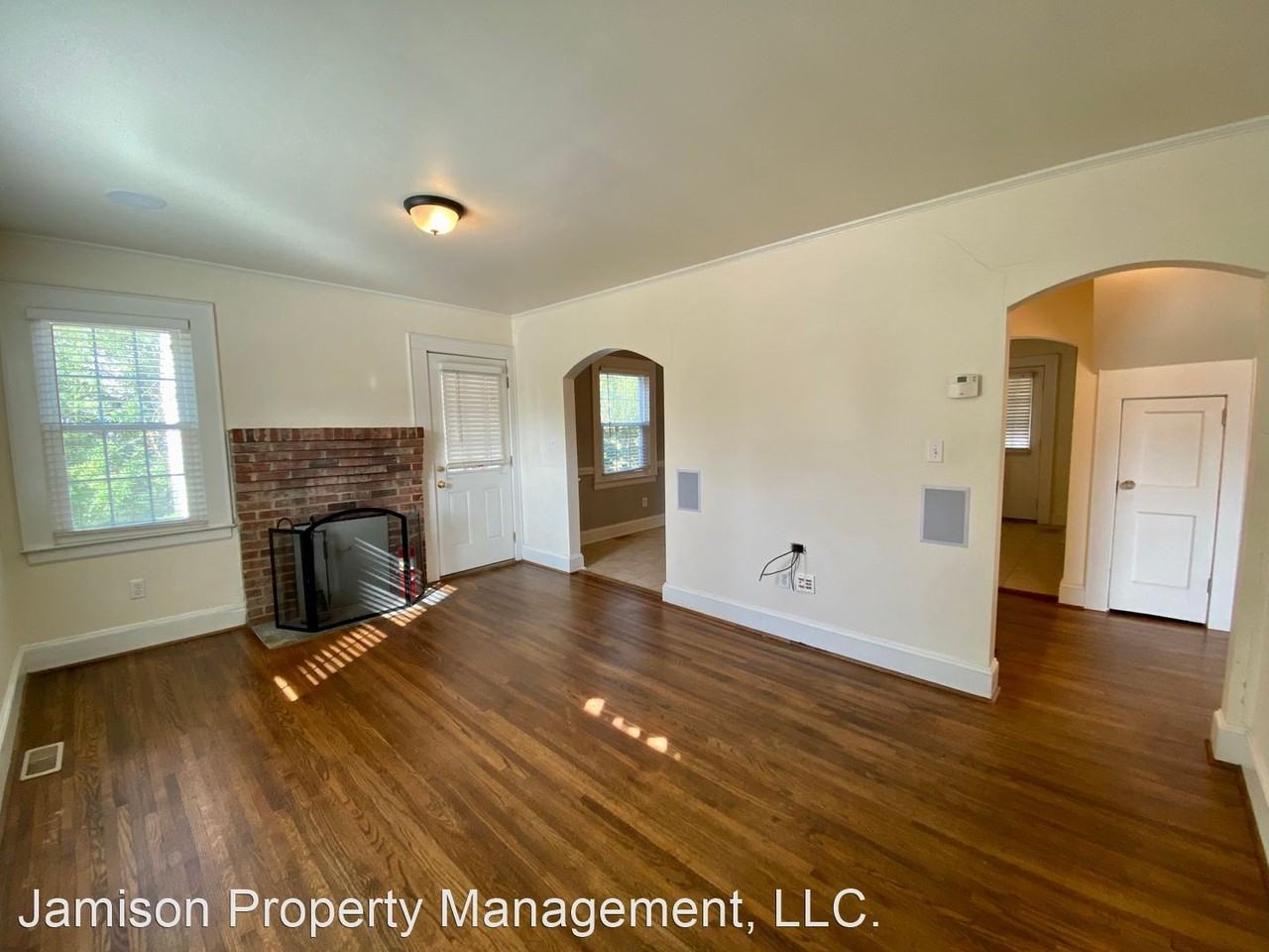 3000 Dogwood Ave - Photo 3 of 15