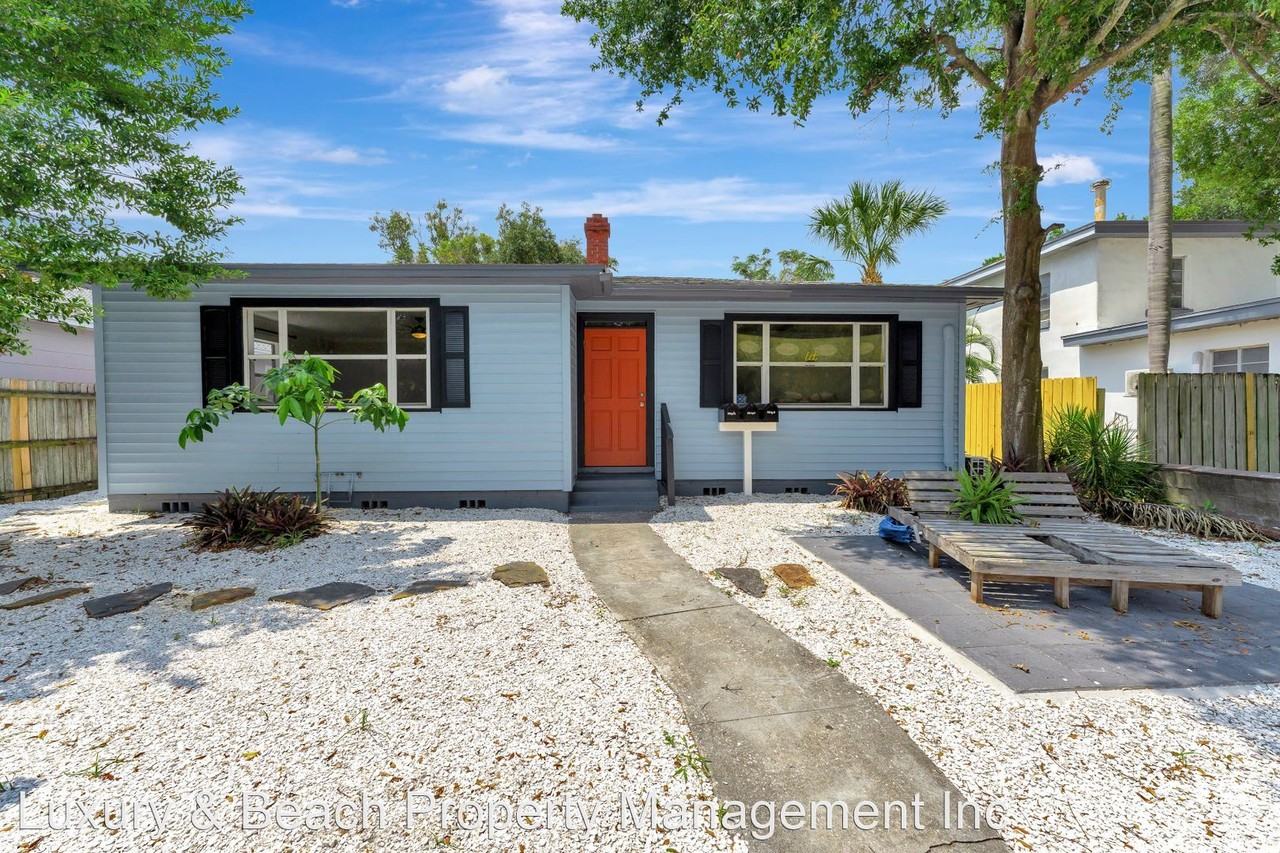 2/1 Bedrrom ,Crescent Lake, St Petersburg, FL - Photo 3 of 26