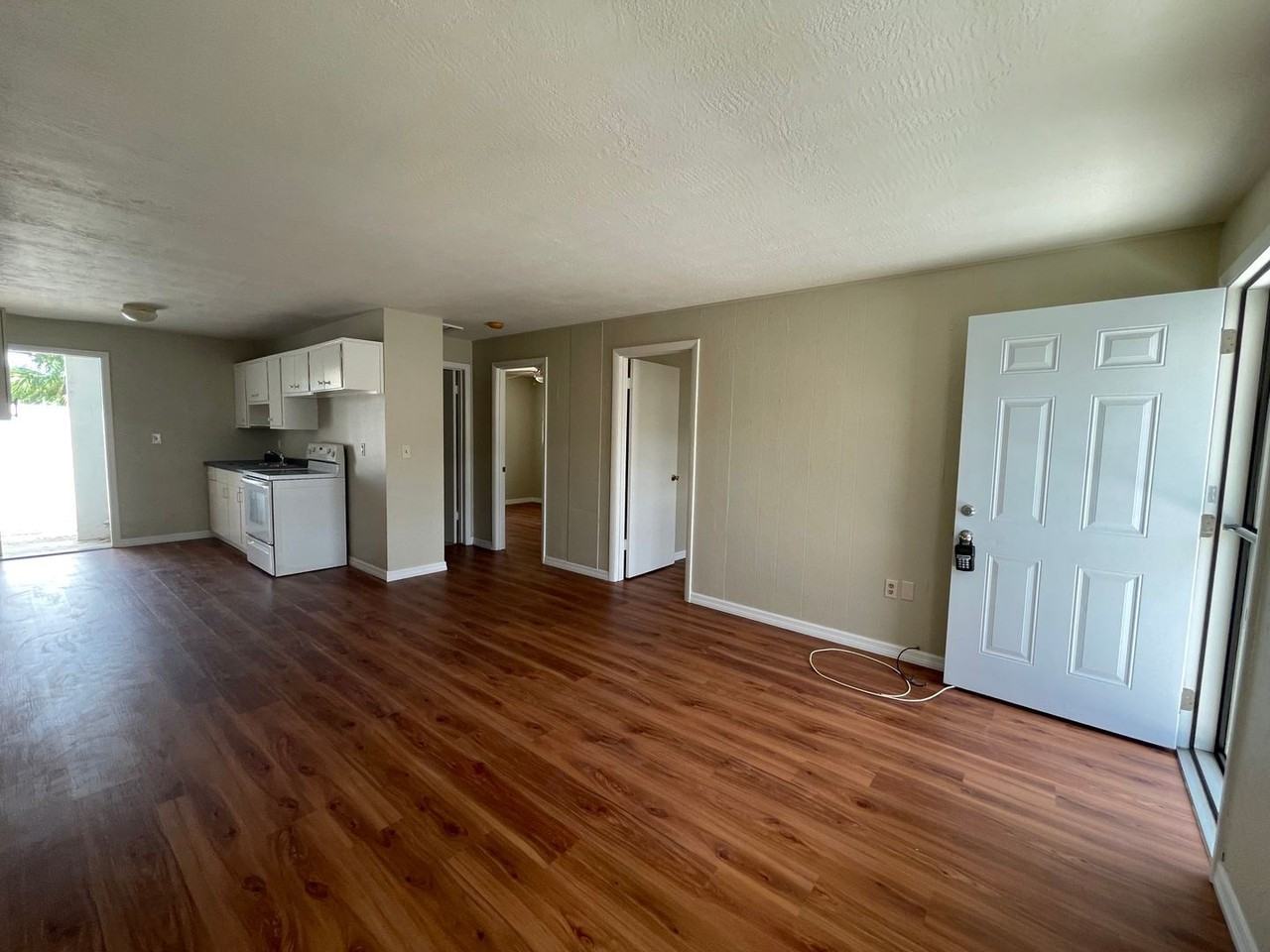 7 Circle Avenue - Photo 2 of 9