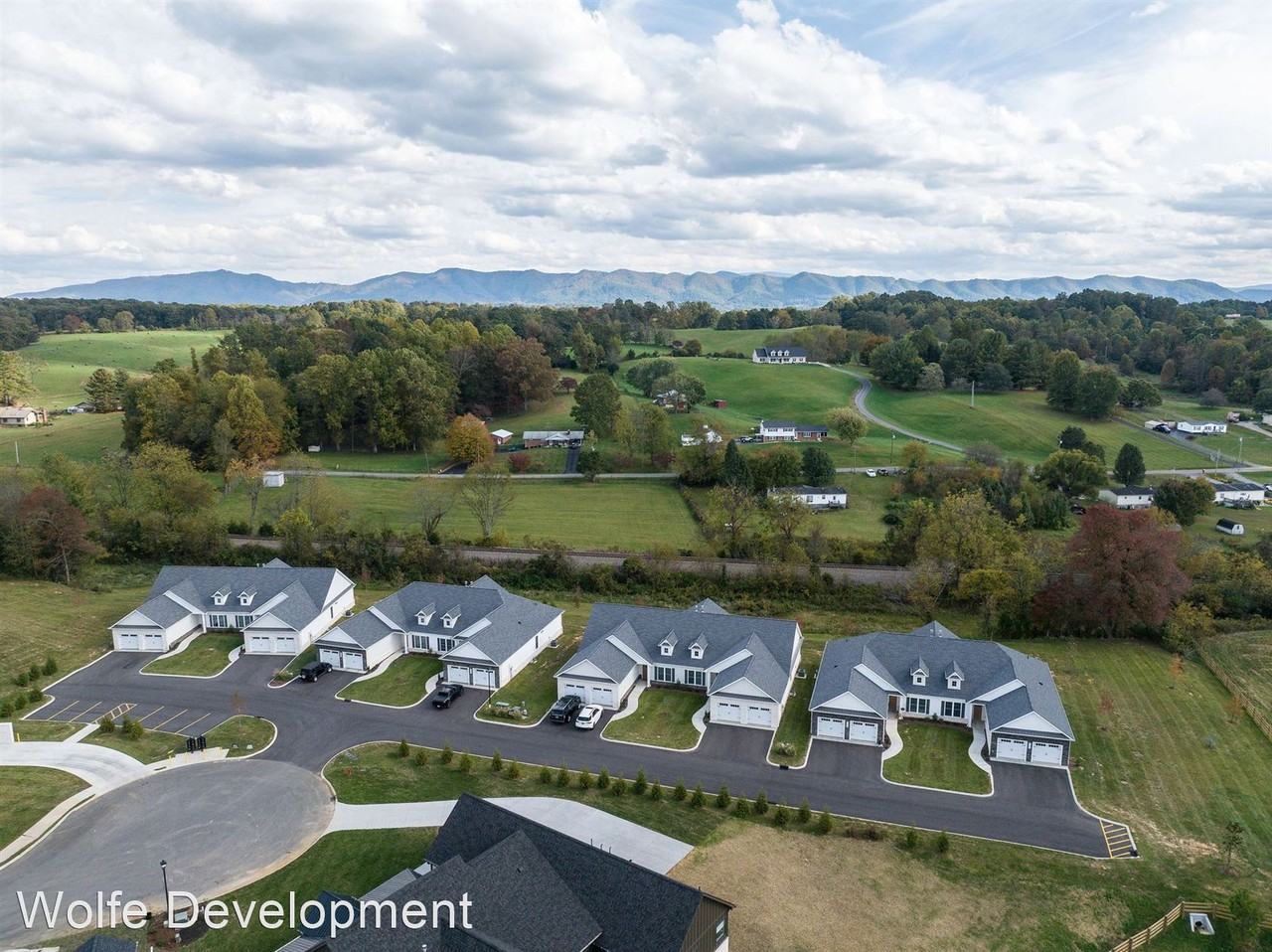 441 455 Wilson Knob View Apartments in Jonesborough, TN 37659 Zumper