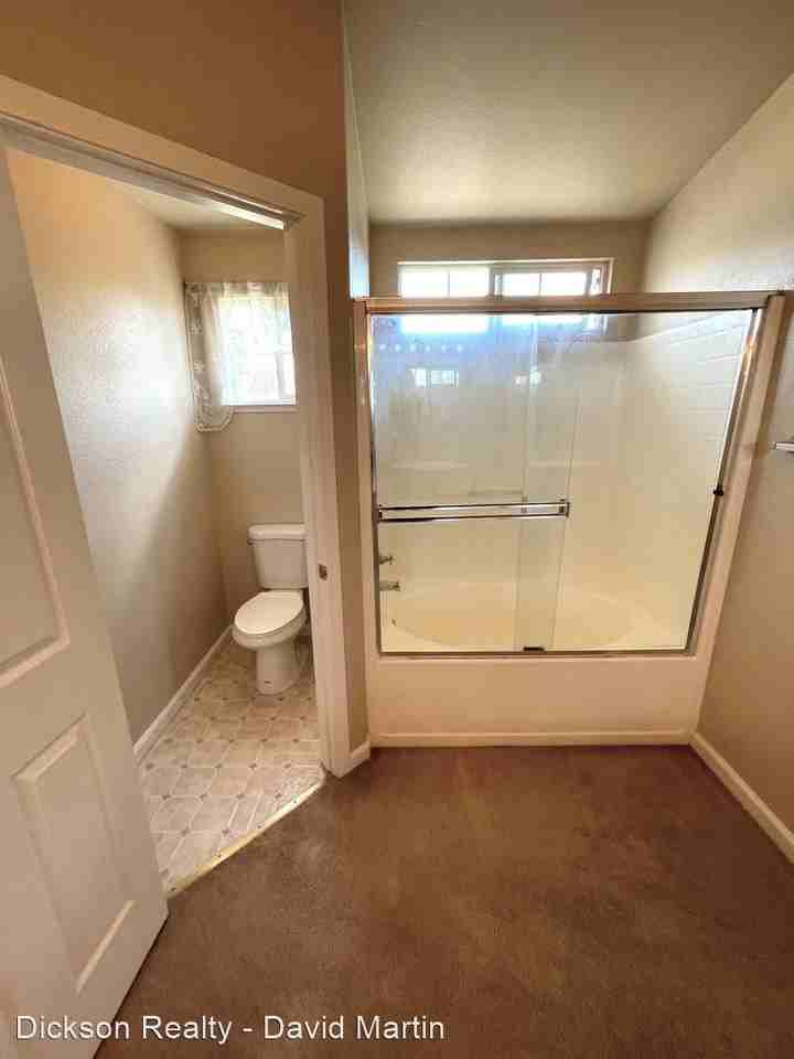 2116 San Remo Dr - Photo 3 of 14