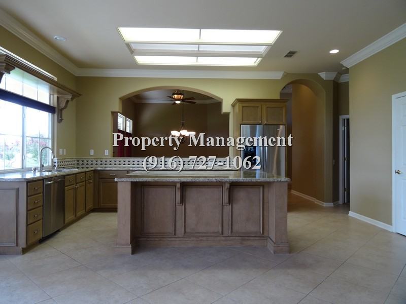 7188 Secret Garden Loop - Photo 3 of 29