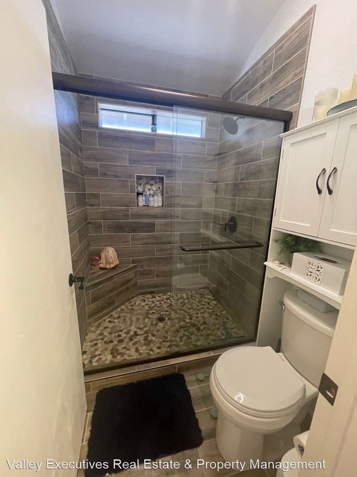 1153 N 87th St - Photo 3 of 9