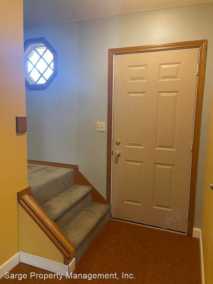 5904 S Phyllis St - Photo 2 of 24