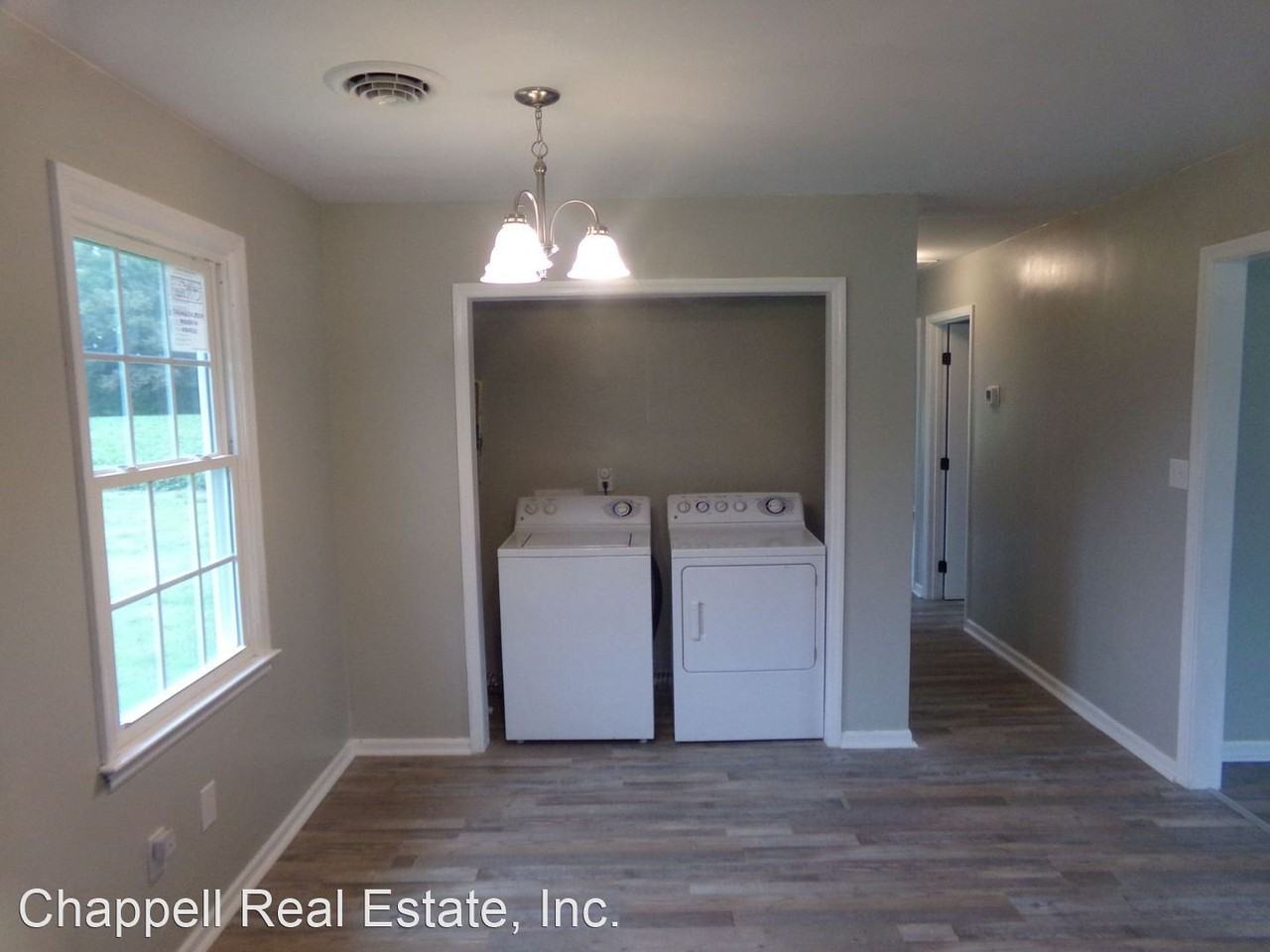 904 Spain Dr - Photo 3 of 27