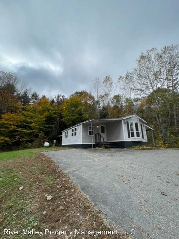 322332 Back Mountain Rd Apartments 322 Back Mountain Rd, Windsor, VT