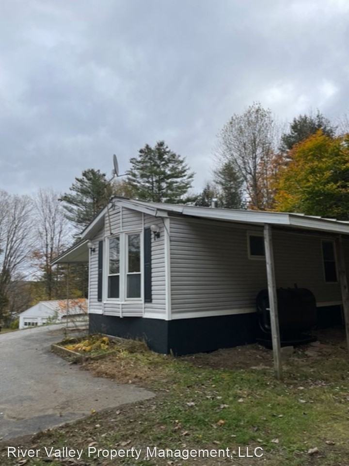 322-332 Back Mountain Rd - Photo 3 of 23