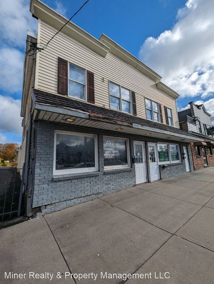 227 East Dominick Street - Photo 3 of 13