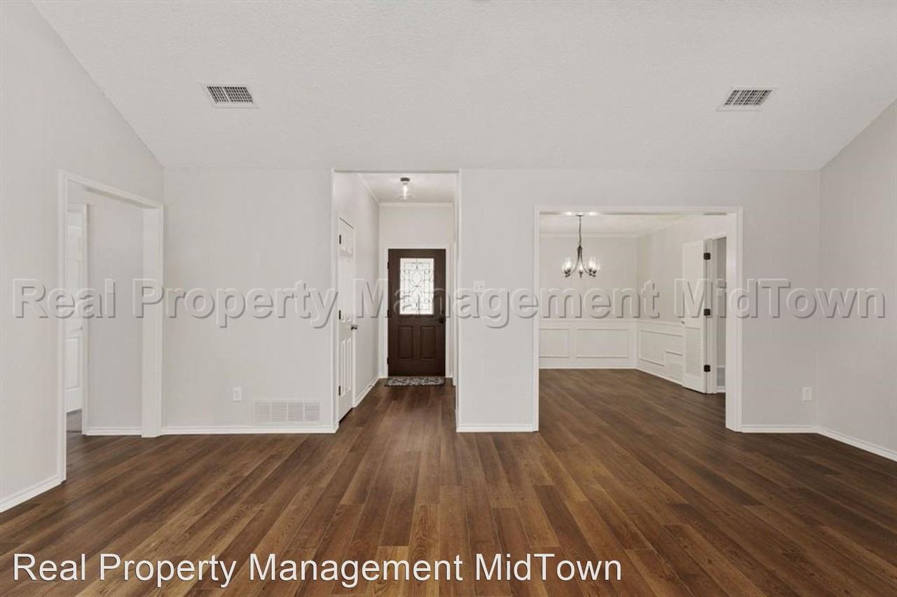 5104 Andalusia Trl - Photo 3 of 31