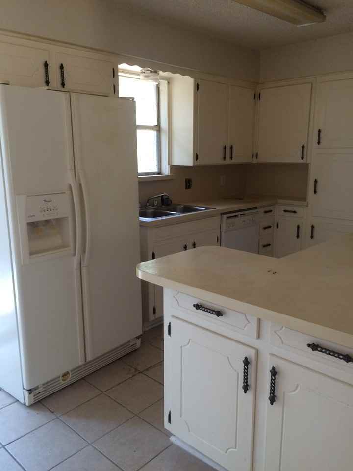 611 Melbourne Rd - Photo 3 of 13