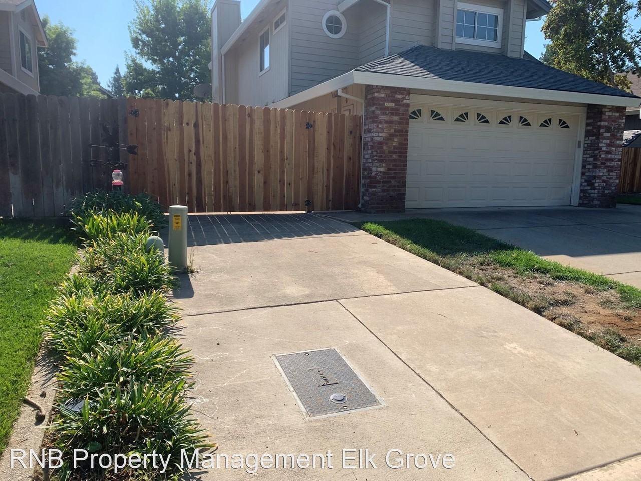 5828 Laguna Vale Way - Photo 3 of 35