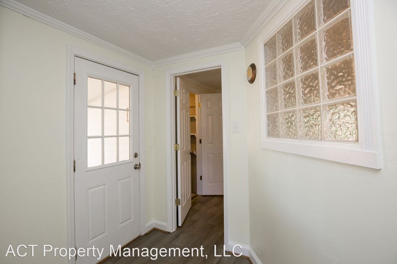 247 Cameron Ave - Photo 3 of 35