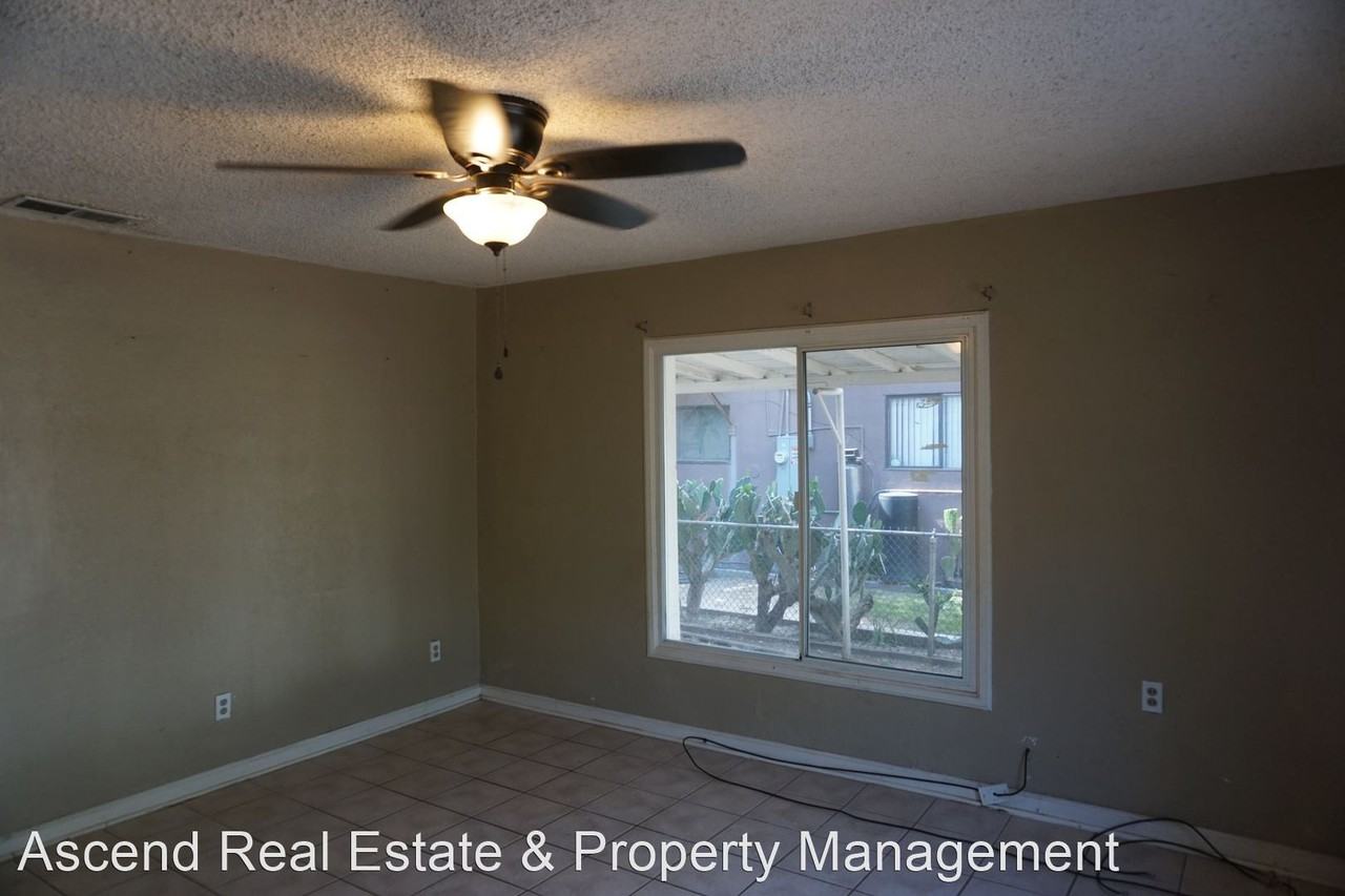 185 E Pacheco Rd - Photo 2 of 10