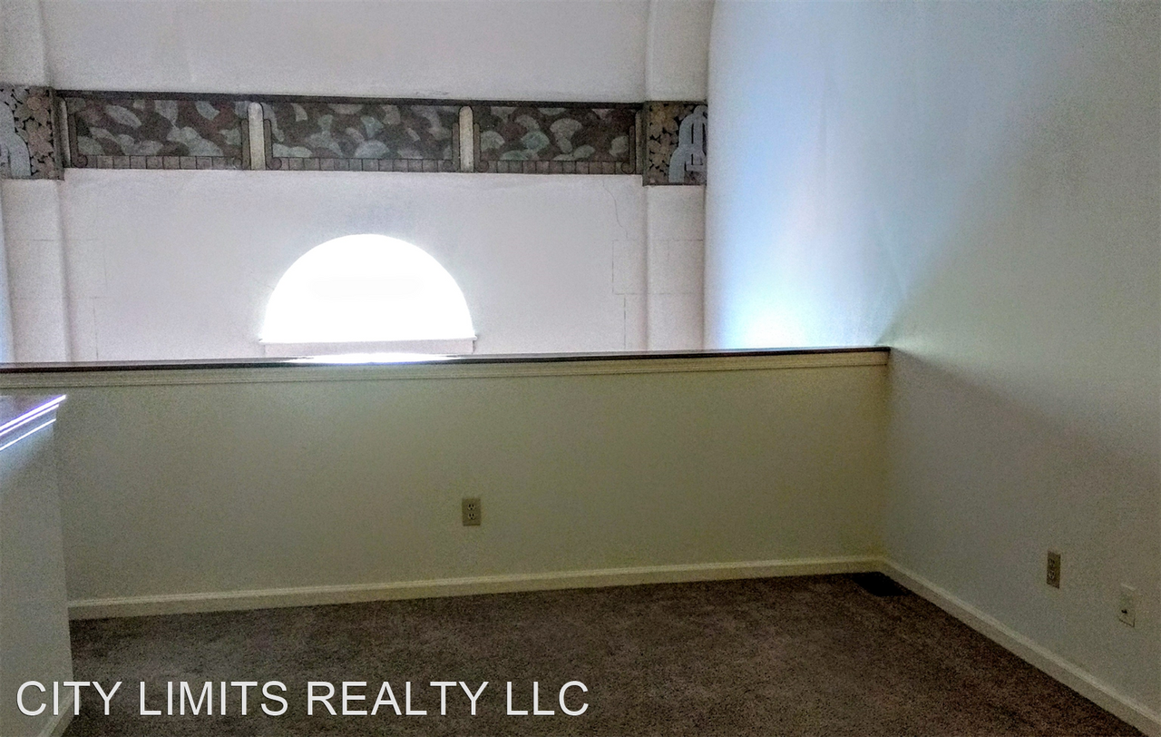 The Uptown Lofts - Photo 3 of 5