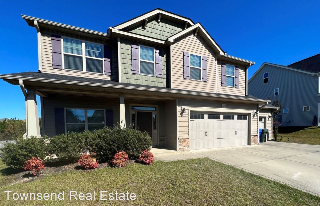 3233 Northgate Dr - Photo 2 of 25