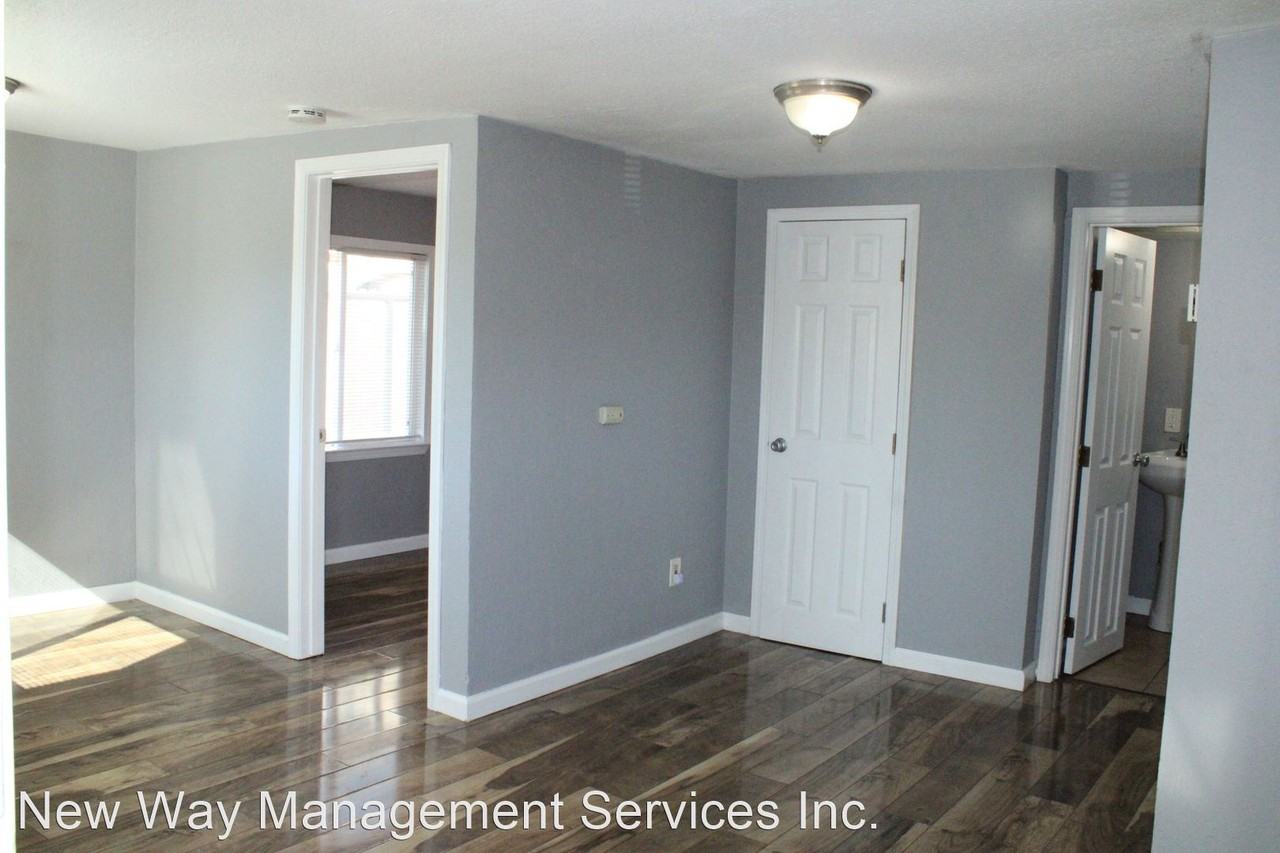 1415 Pine Ave - Photo 3 of 17