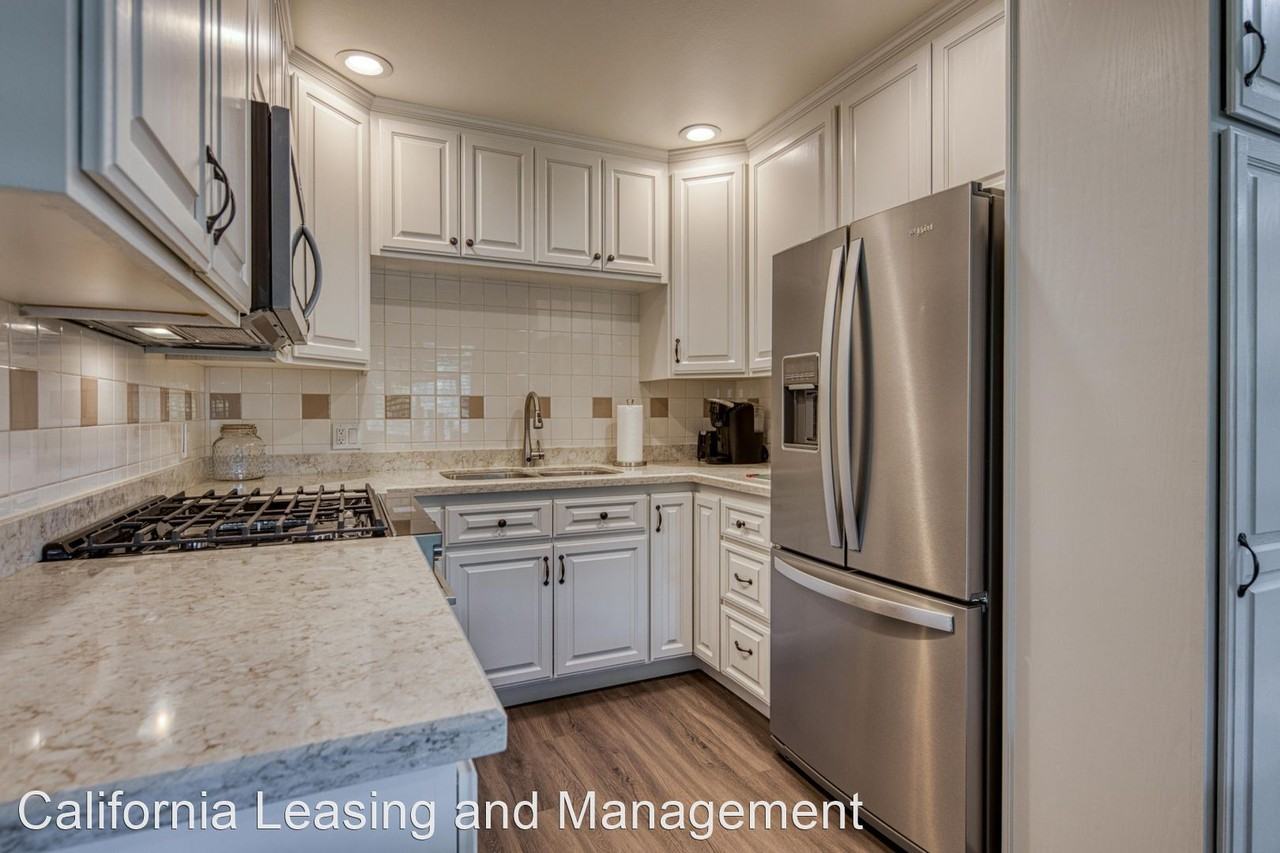 19209 Avenue Of The Oaks #A - Photo 3 of 6