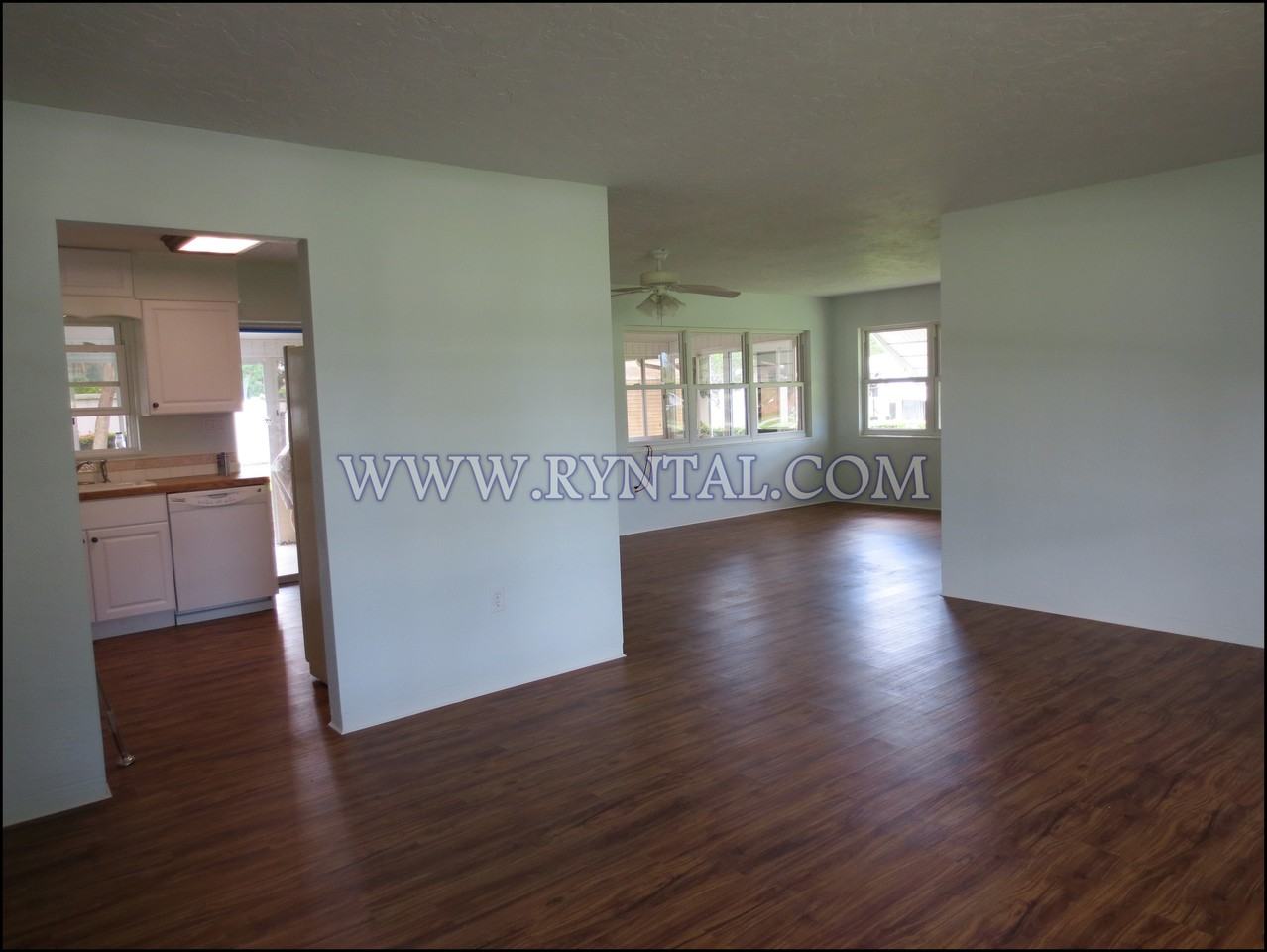 6111 1st Ave W - Photo 2 of 11