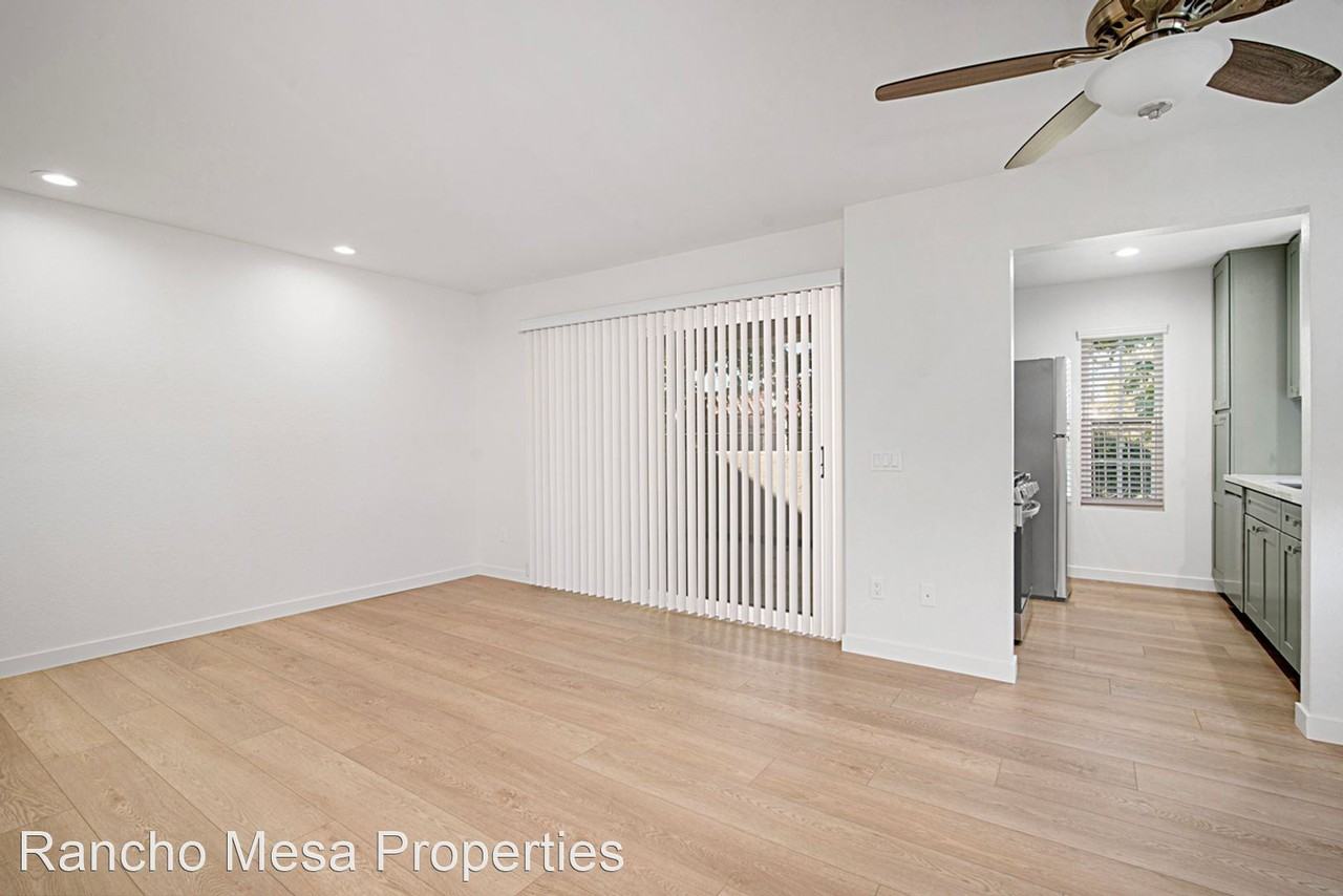 13155 Wimberly Sq - Photo 2 of 14