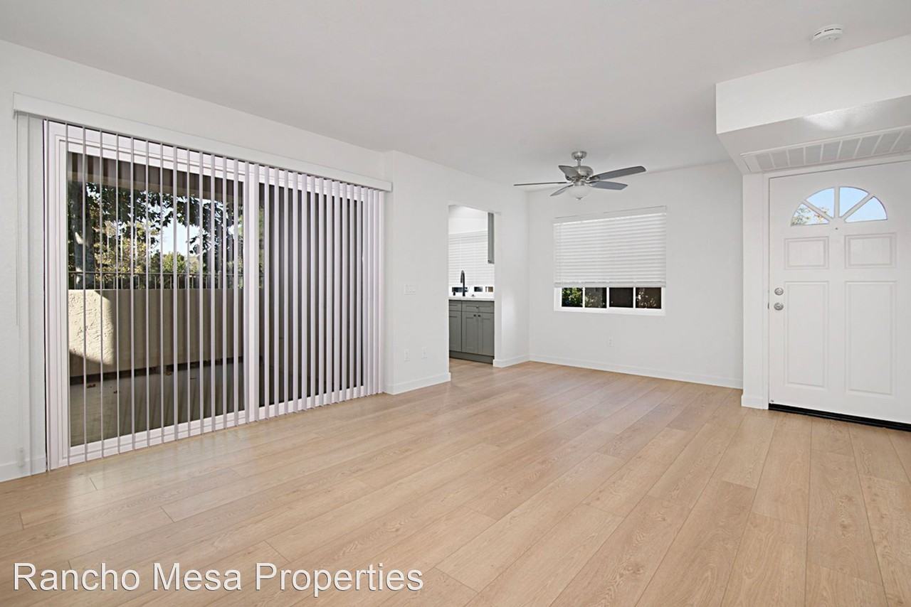 13155 Wimberly Sq - Photo 3 of 14