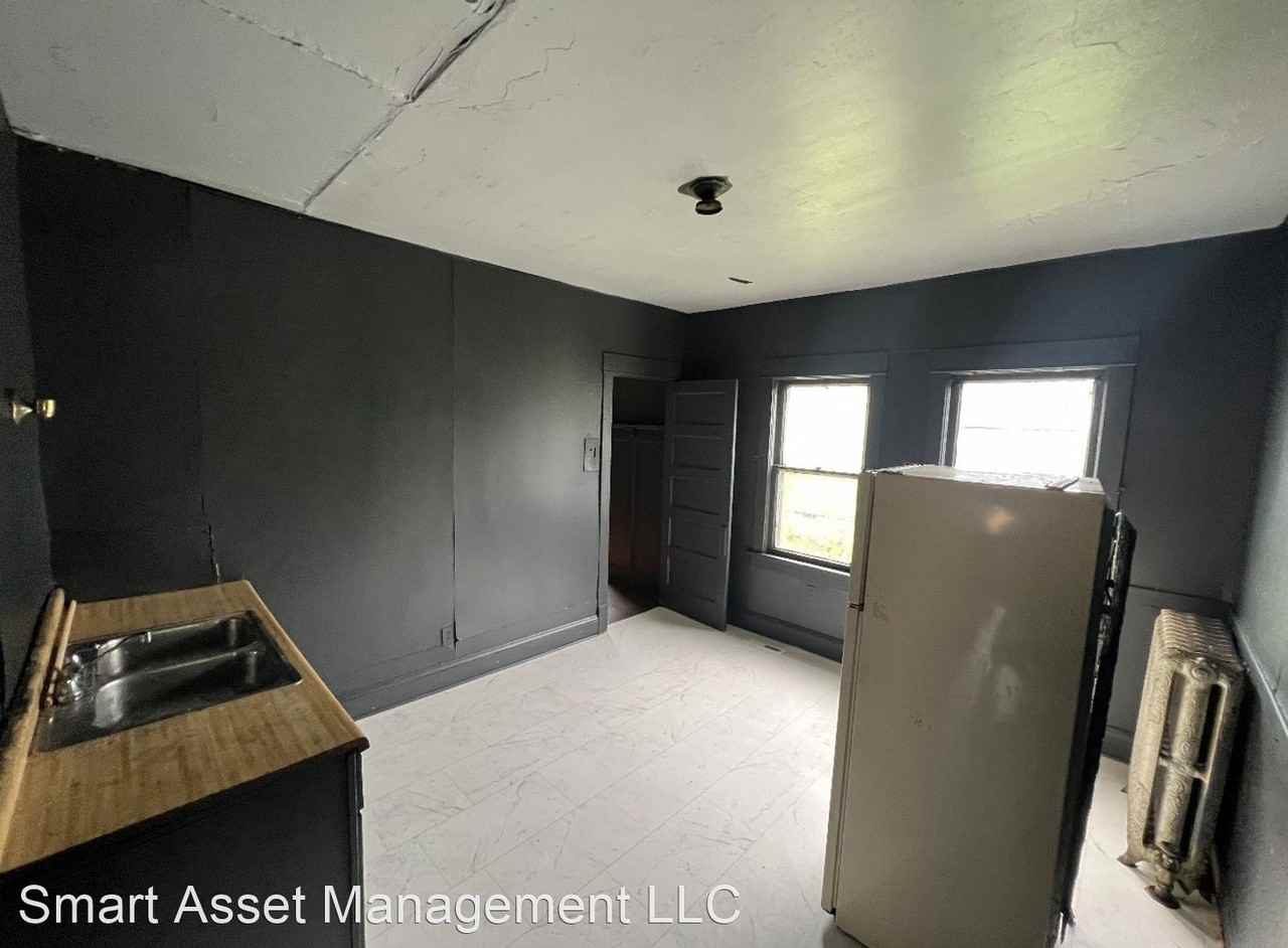 3127-3129 N. 28th St. - Photo 2 of 6