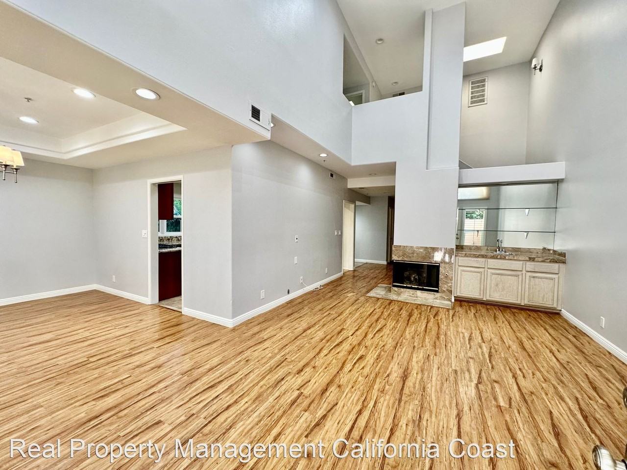 4511 Emerald Way - Photo 2 of 17