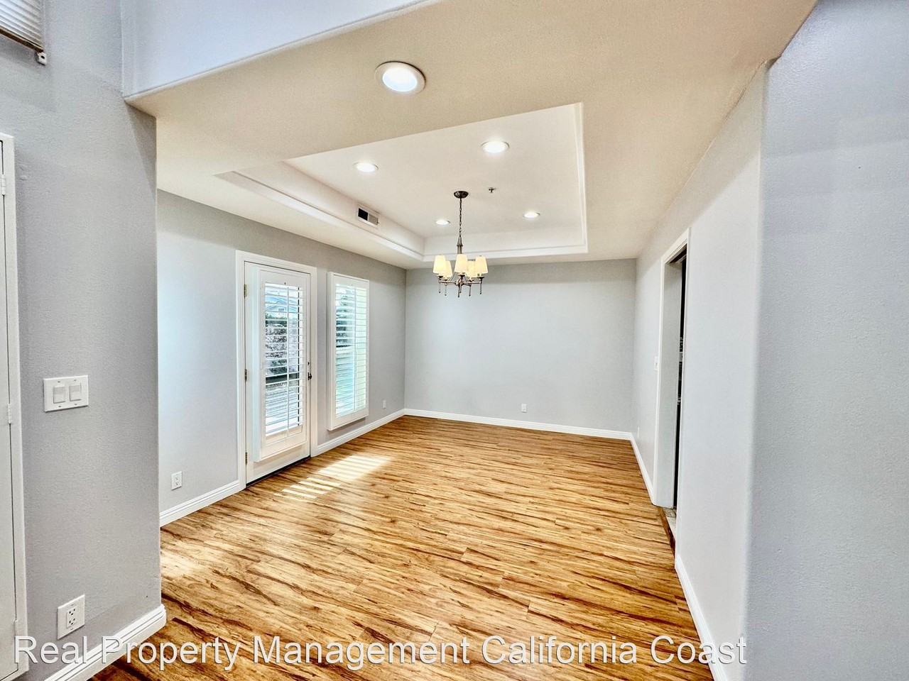 4511 Emerald Way - Photo 3 of 17